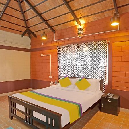 Hotel Allaranda Homestay Madikeri Exterior photo